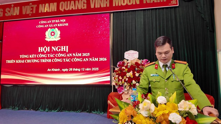 Đại biểu tham luận về giải pháp nghiệp vụ nâng cao tỷ lệ điều tra, xử lý tin báo tố giác tội phạm.