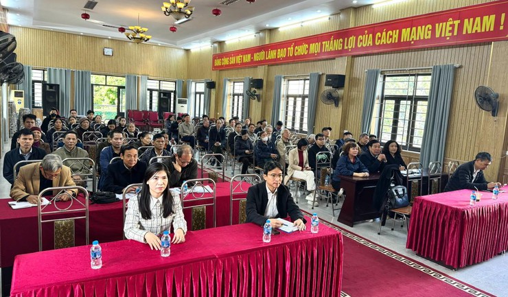 Toàn cảnh hội nghị tập huấn và tuyên truyền pháp luật bảo vệ người tiêu dùng tại xã An Khánh.