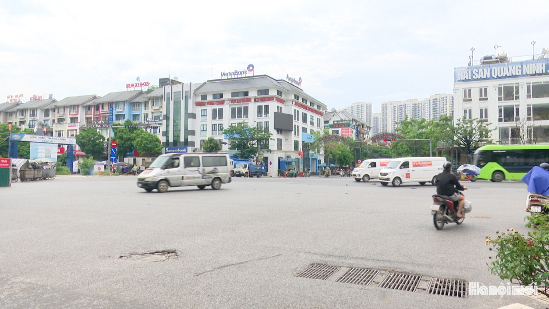 Sau nhiều ngày mưa lớn, khu đô thị Nam Anh Khánh không ngập. Ảnh: Lại Tấn.