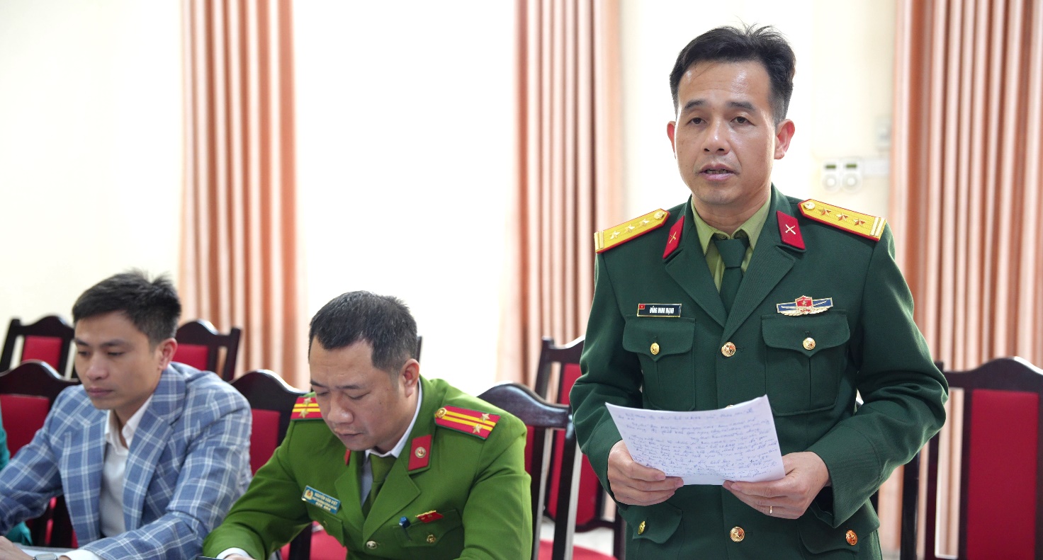 Thượng tá Đồng Minh Mạnh - tân Chỉ huy trưởng Ban Chỉ huy Quân sự xã An Khánh phát biểu quyết tâm hoàn thành tốt mọi nhiệm vụ được giao.
