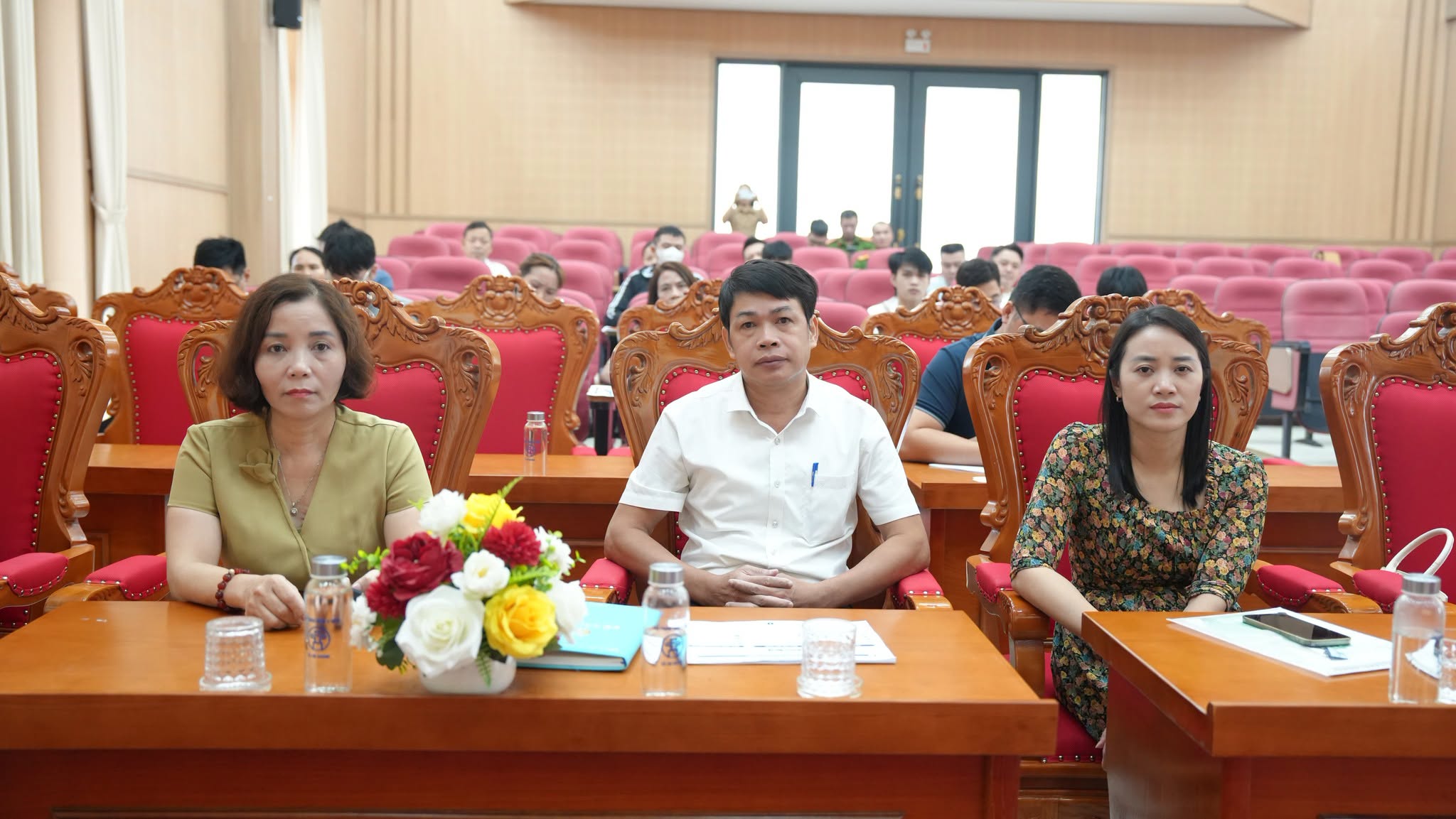 Đại diện lãnh đạo Chi cục và các ban ngành địa phương tham dự buổi tập huấn.