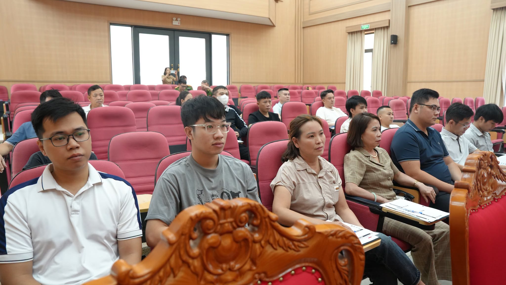 Toàn cảnh hội nghị tập huấn chính sách pháp luật về phòng chống mại dâm và tệ nạn xã hội tại xã An Khánh.