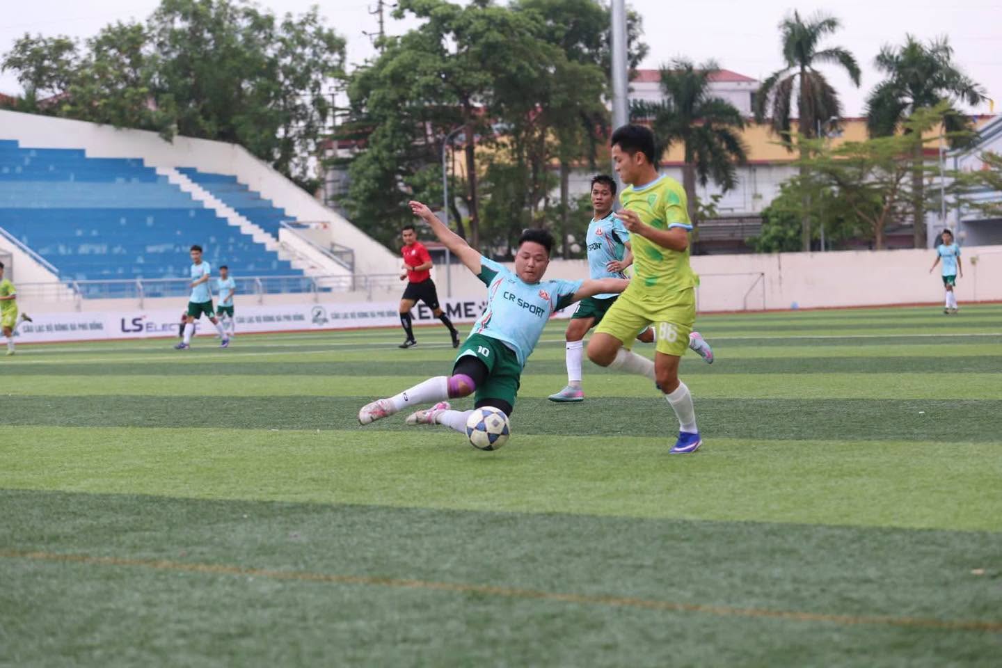 Những pha tranh chấp quyết liệt nhưng vẫn giữ được sự chừng mực và tôn trọng đối thủ.