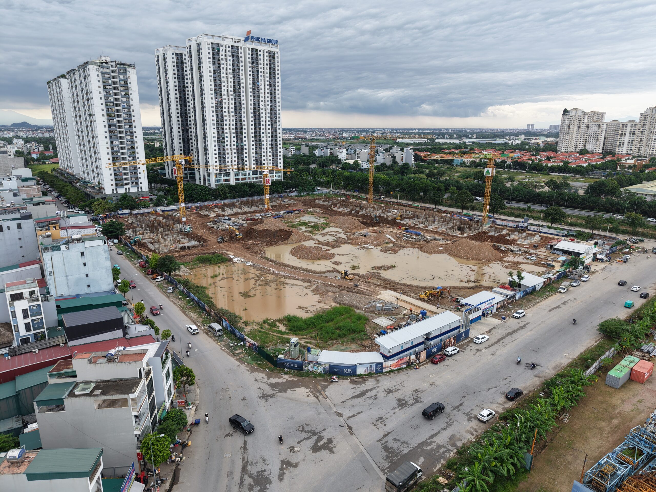 Tổ hợp chung cư Imperia Sky Park tọa lạc tại vị trí vàng trên mặt đường Đại lộ Thăng Long.