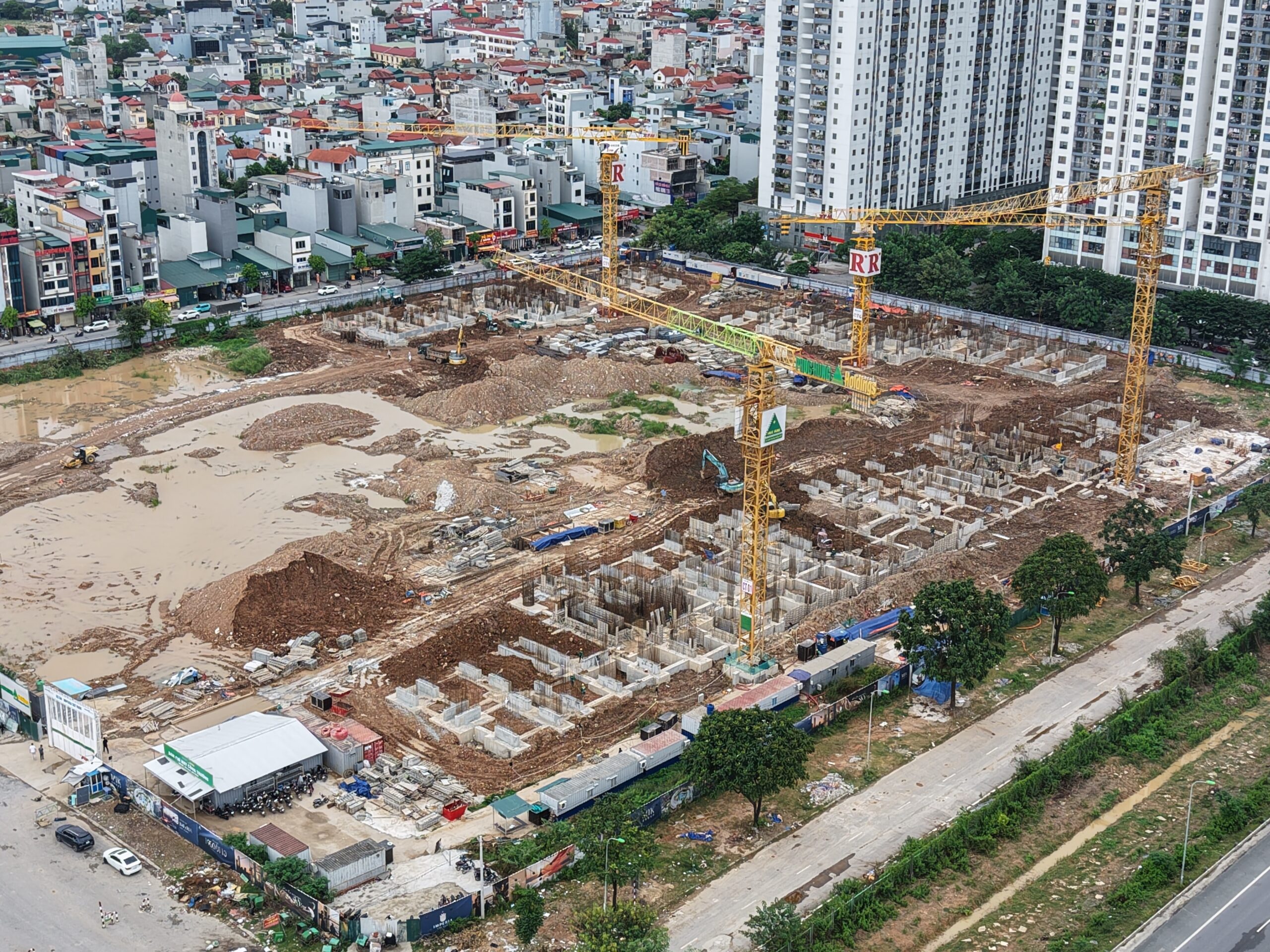 Trục đường gom Đại lộ Thăng Long sẽ phải gánh thêm áp lực giao thông khổng lồ.